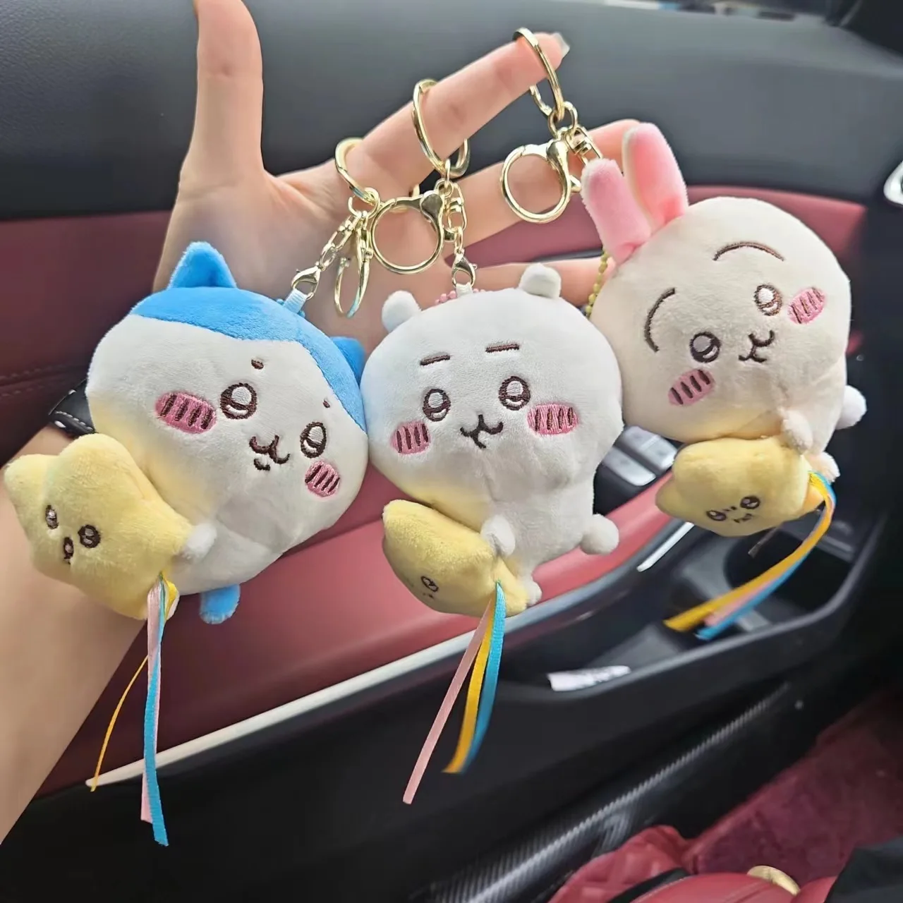 

Chiikawa Plush Doll Keychain Hachi Usachi Small feet pendant self-deprecating bear cute doll Play doll toys