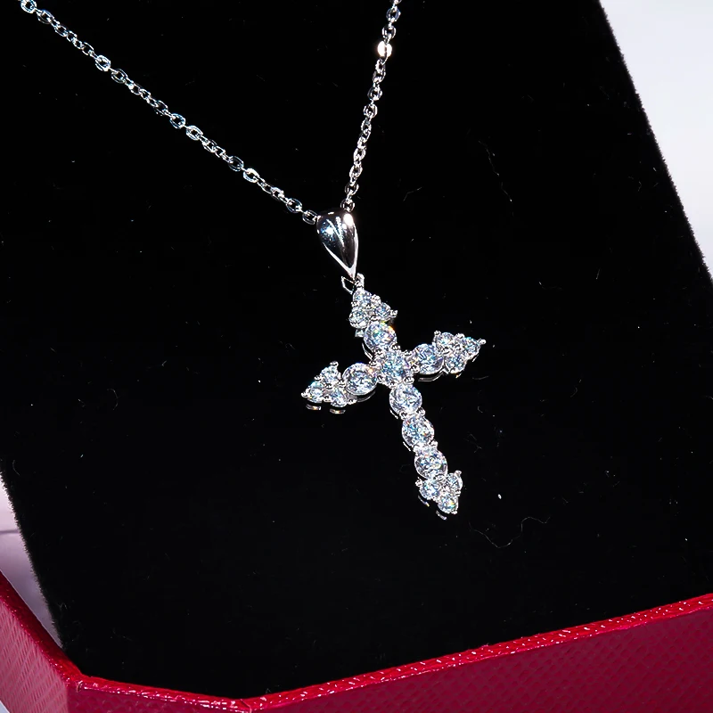 

18k Gold Cross Necklace Mozzarella Diamond Necklace Women's Personality Moissanite Full Diamond Collarbone Chain Sterling Silve