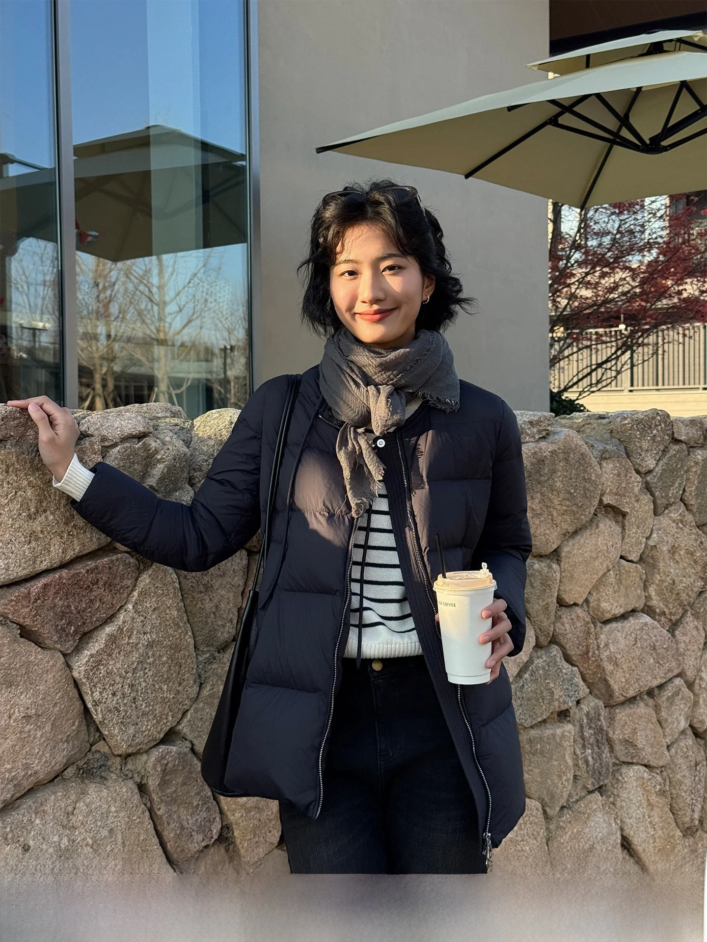 

Loose round Neck White Goose down Puffer Jacket Women's Fashionable Versatile Dark Blue Spring New Arrival Casual Style