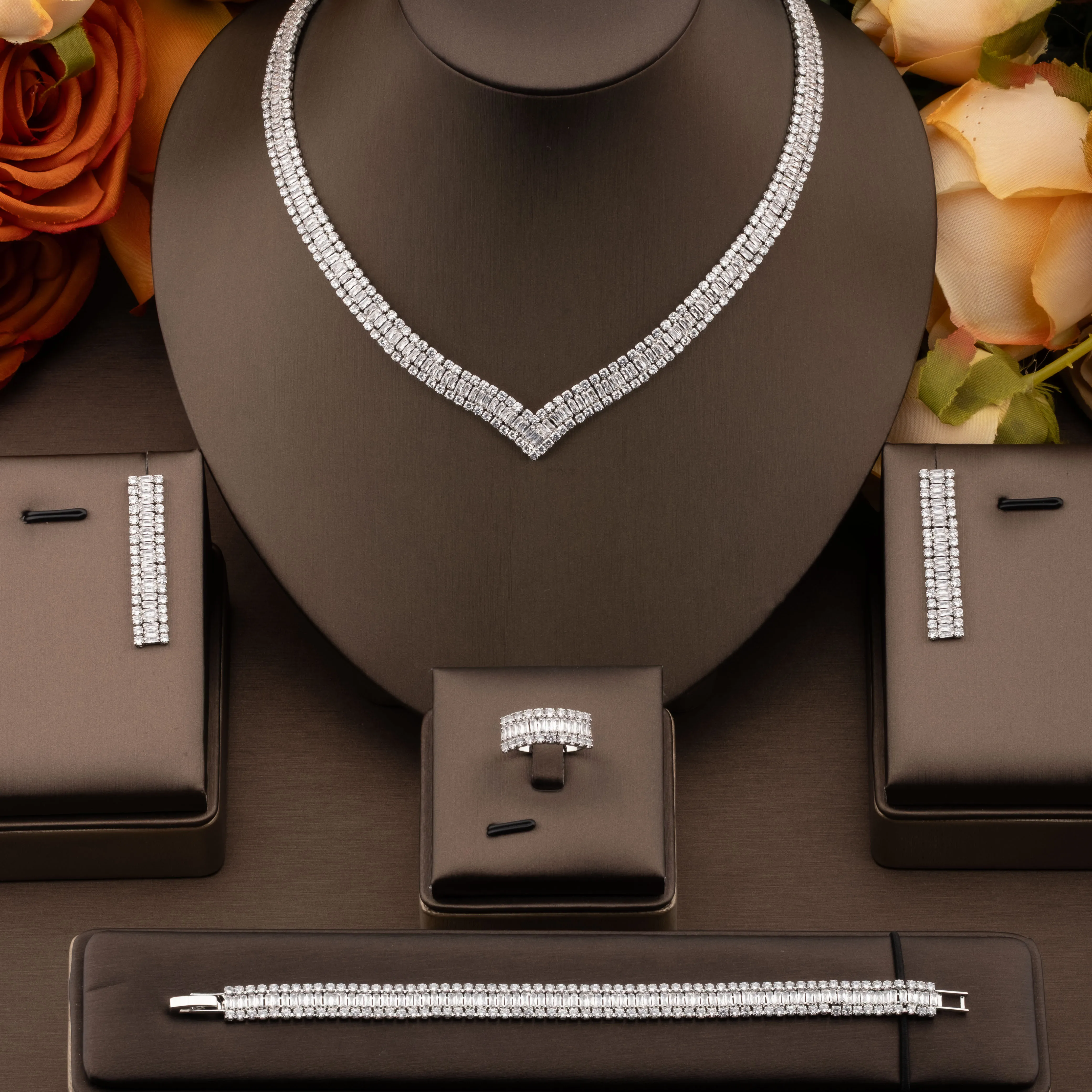 1 Set of Luxurious and Elegant Jewelry Set with Sparkling Cubic Zirconia V-Neck Design, Suitable for Women to Wear at Weddings and Banquets
