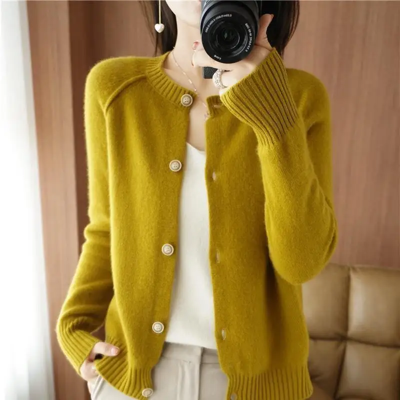 Autumn Winter Women\'s Round Neck Simplicity Knitted Cardigan New Fashion All-match Solid Color Button Sweaters Female Clothing