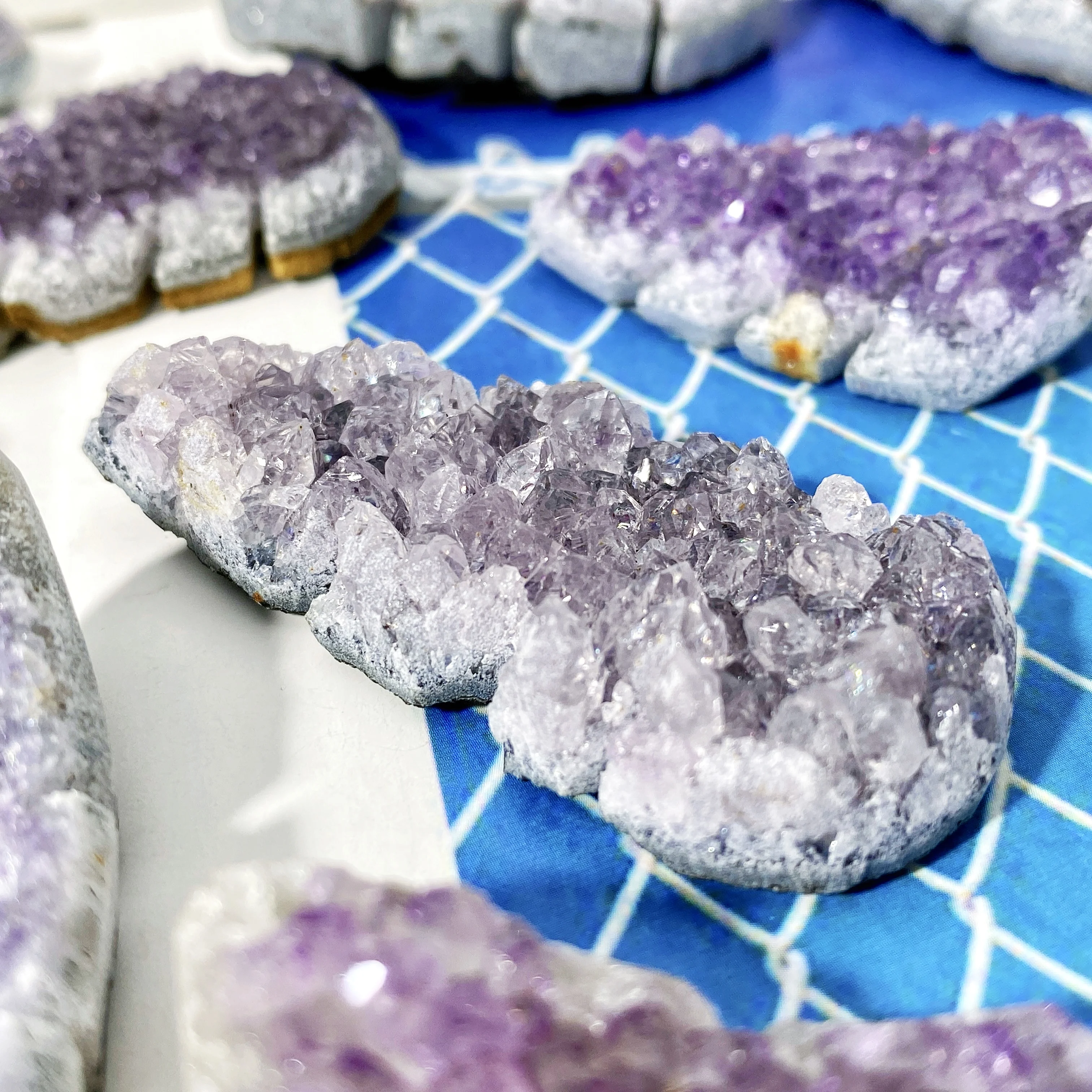 عشوائي 1 قطعة عالية الجودة جمشت العنقودية ورقة الديكور الكريستال الطبيعي الحجر الخام ، هدية عيد ميلاد ، المشهد الديكور.