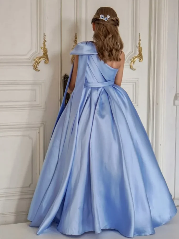 Maßgeschneidertes Satin-Blumenmädchenkleid mit einer Schulter und Schleife, Prinzessinnenkleid für Hochzeit, Kindergeburtstag, Erstkommunion, Abschlussball