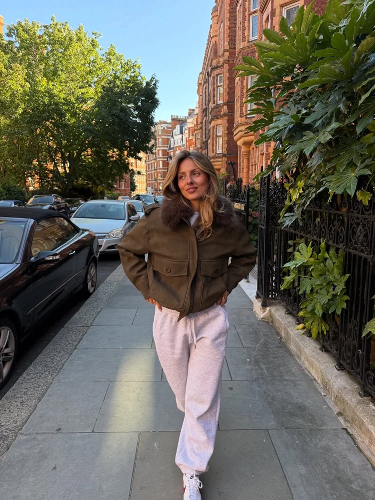 سترة نسائية عادية عتيقة بياقة من الفرو مرقعة مع طية صدر السترة وأكمام طويلة وجيوب وسحاب معطف 2026 ملابس خارجية للسيدات للتنقل اليومي #3