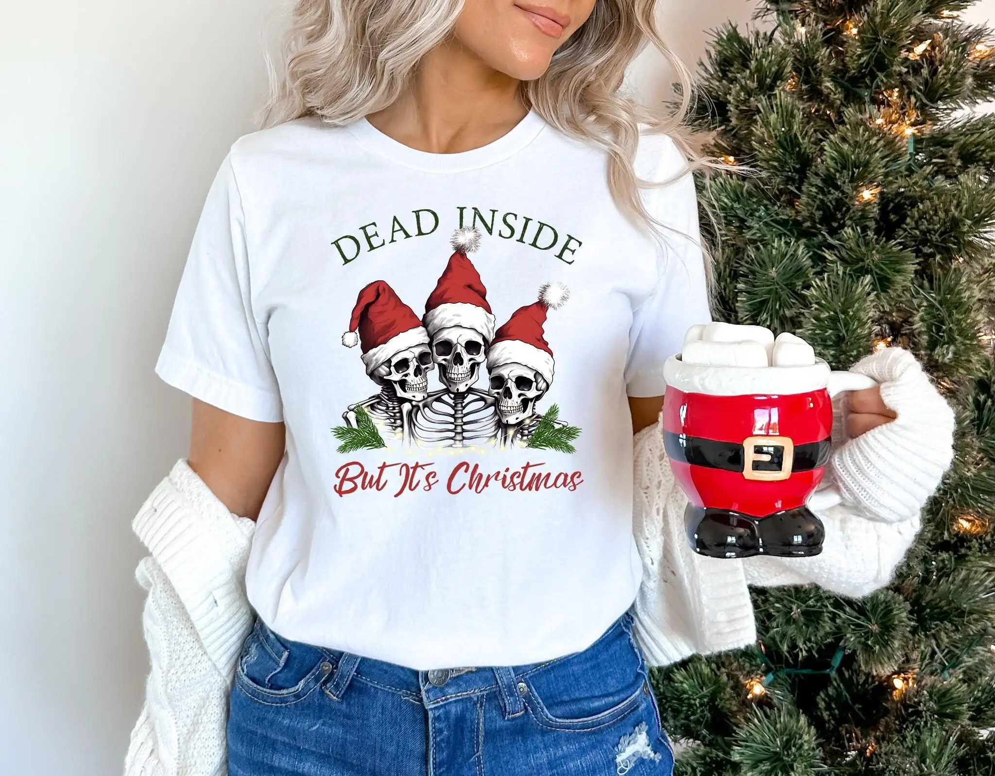 

Забавная Рождественская футболка с надписью «Dead Inside But Its Christmas»