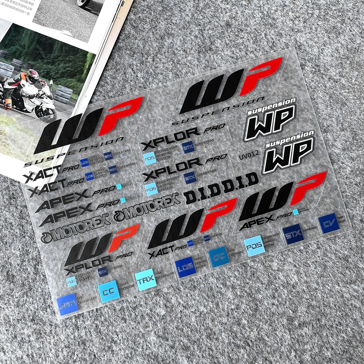 Motorfiets Lichaamsophanging Voorvork Voorruit Helm Stickers Moto Waterdichte stickers Accessoires voor KTM Voge Kawasaki WP