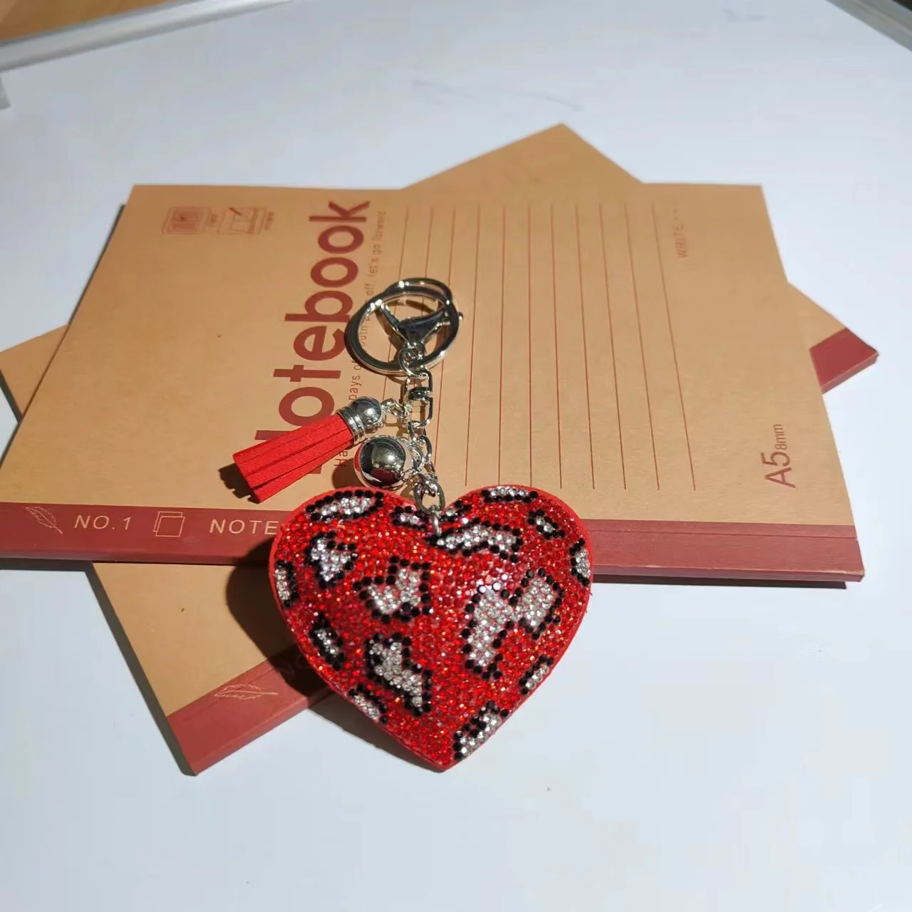 Peach Heart  Shape Leopard Spot Crystal Keychain Pendant WithTassell and Metal Keyring Wholesale Price Key Accessories