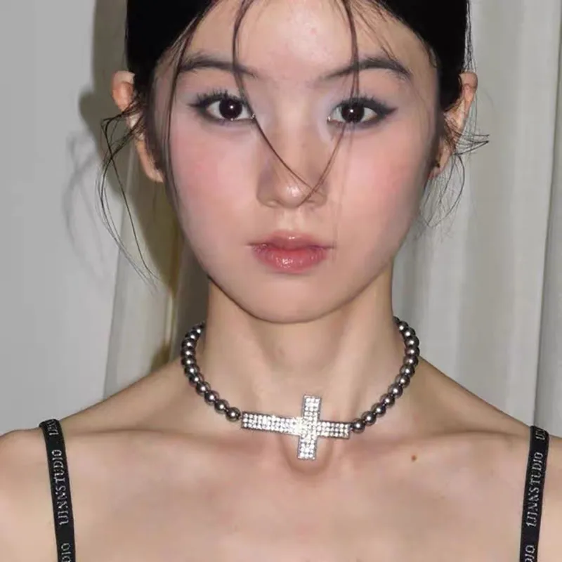 

Цепочка на ключицу в средневековом стиле с антикварным крестом и жемчугом, простая и универсальная цепочка на шею, темное панк-ожерелье Spice Girl