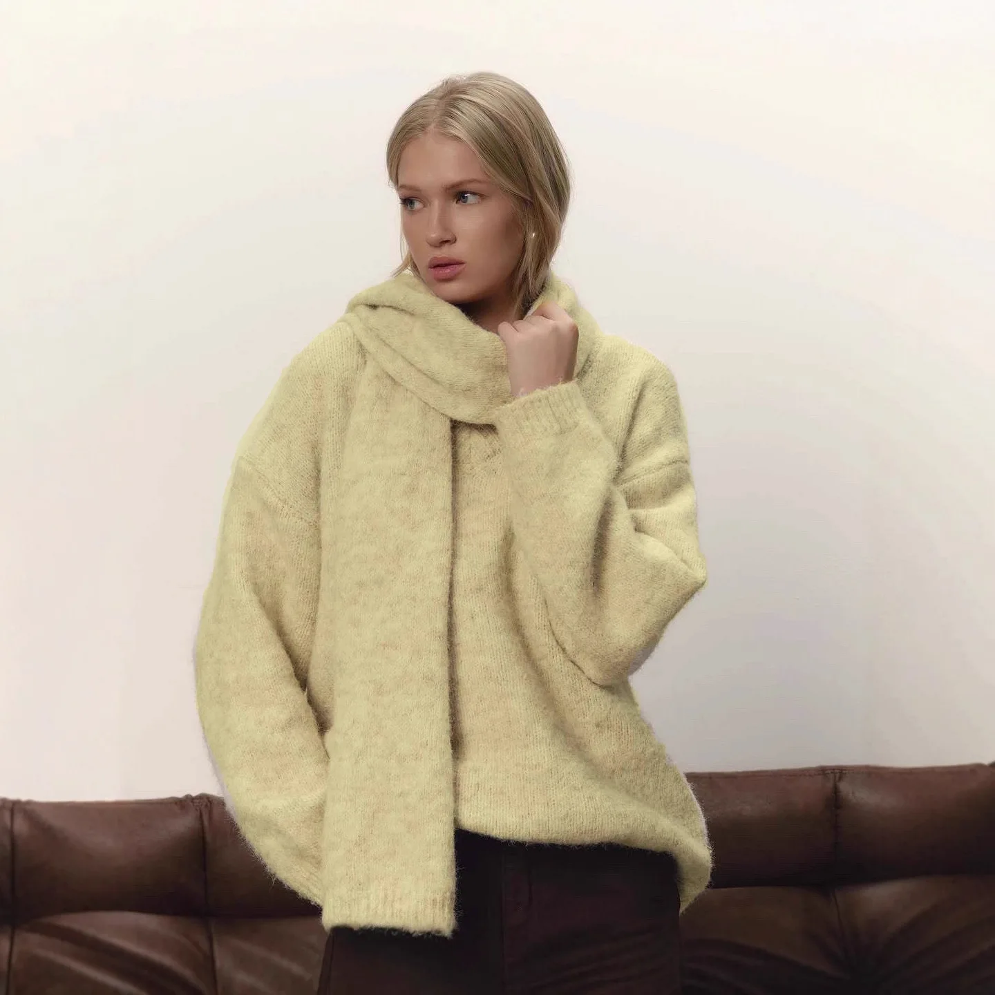 

FRAYA LAB 2025 New Soft Loose V Neck Knitted Sweaters Women Winter Solid Female Pullovers & Scarf Warm Basic Knitwear Jumper