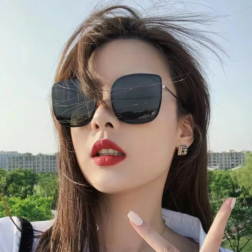 

Hot Selling Sunglasses Sun Glasses Square Large Frame Sports Women Summer Cute Goggles T138