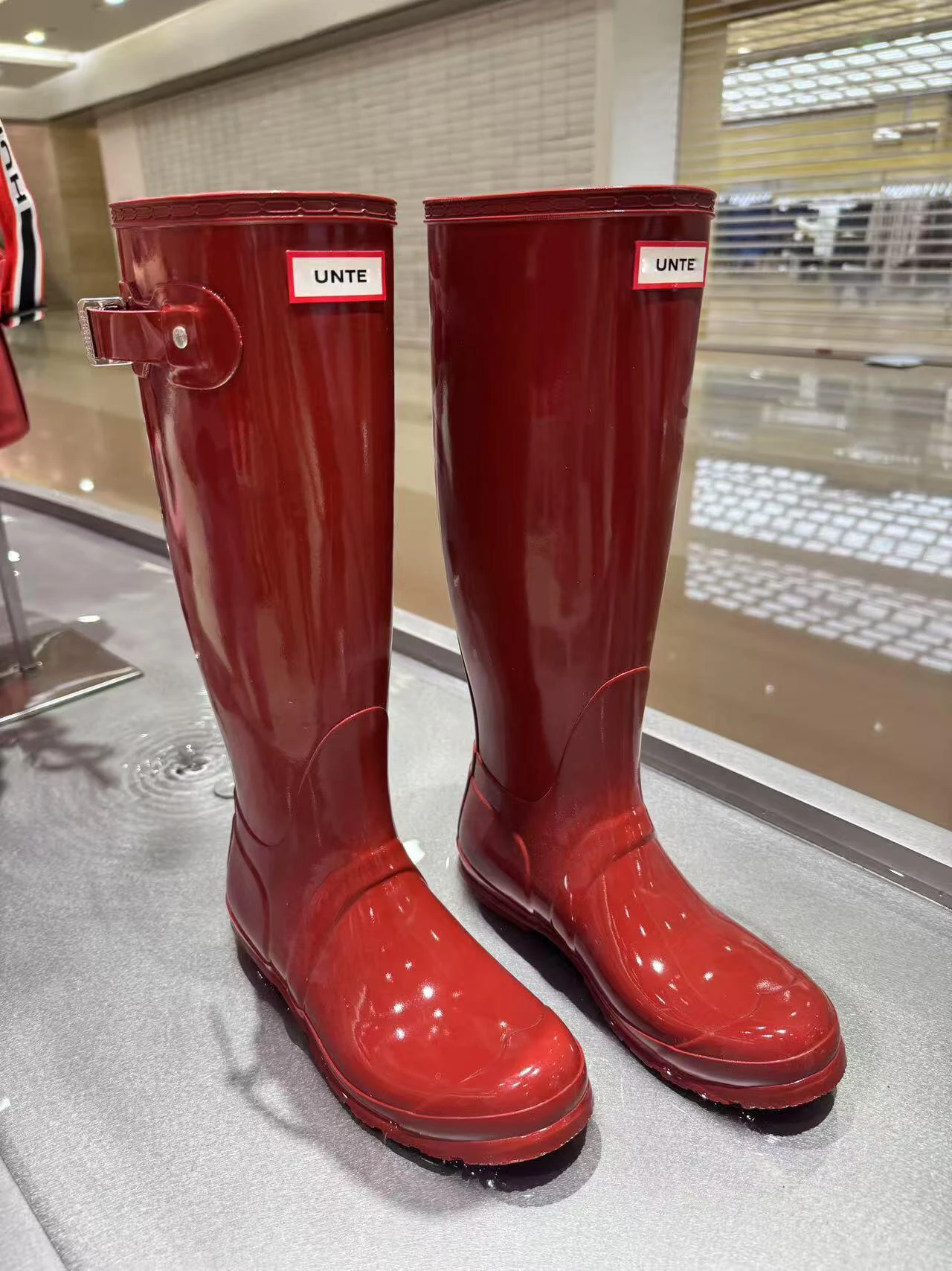 

Faionable непромокаемые сапоги с высокой трубкой для женщин, осень 2021, молодежные универсальные сезонные сапоги из ПВХ, резиновая подошва, бренд Heihu Zorte