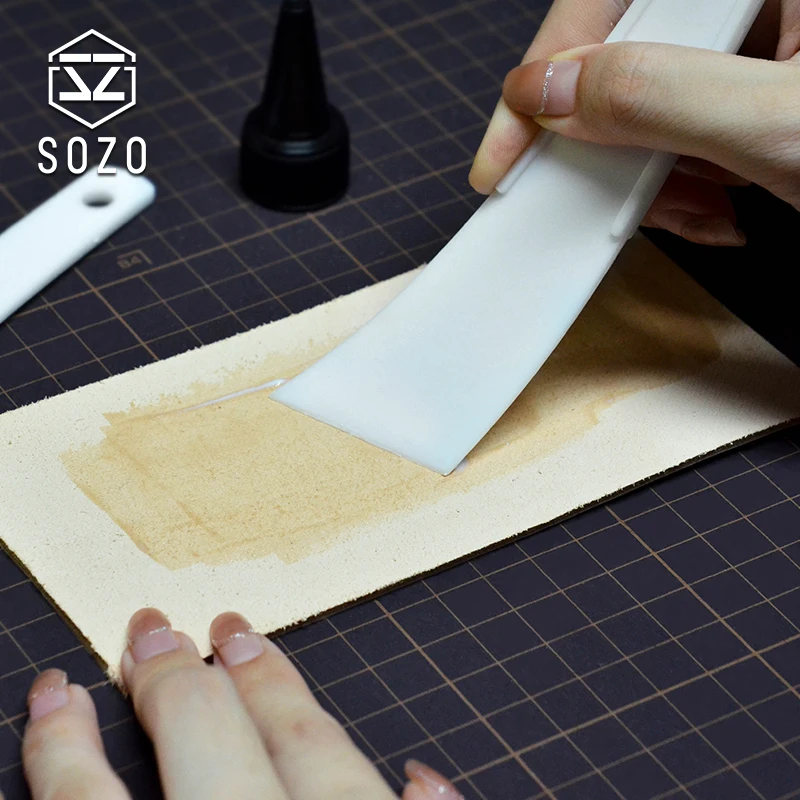 SOZO plastikowa deska do gumowania DIY Handmade narzędzia kaletnicze Gumming łatwo i zrobić klej cienki pomocniczy klej aplikacji