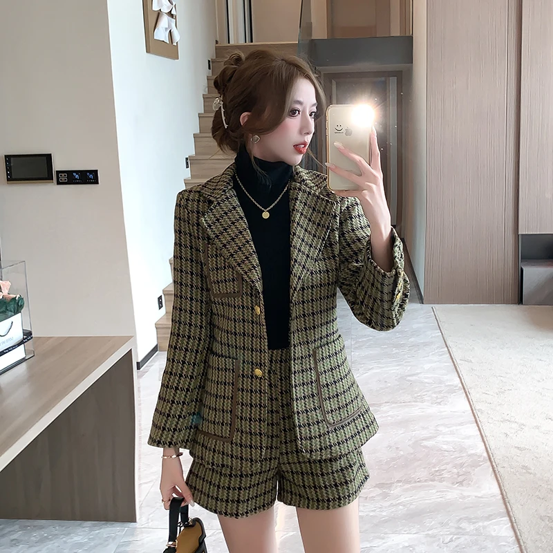 

High Quality Plaid Tweed Two Piece Set Women Winter Notched Collar Single Breasted Thick Blazer Coat +Woolen Pockets Shorts Suit