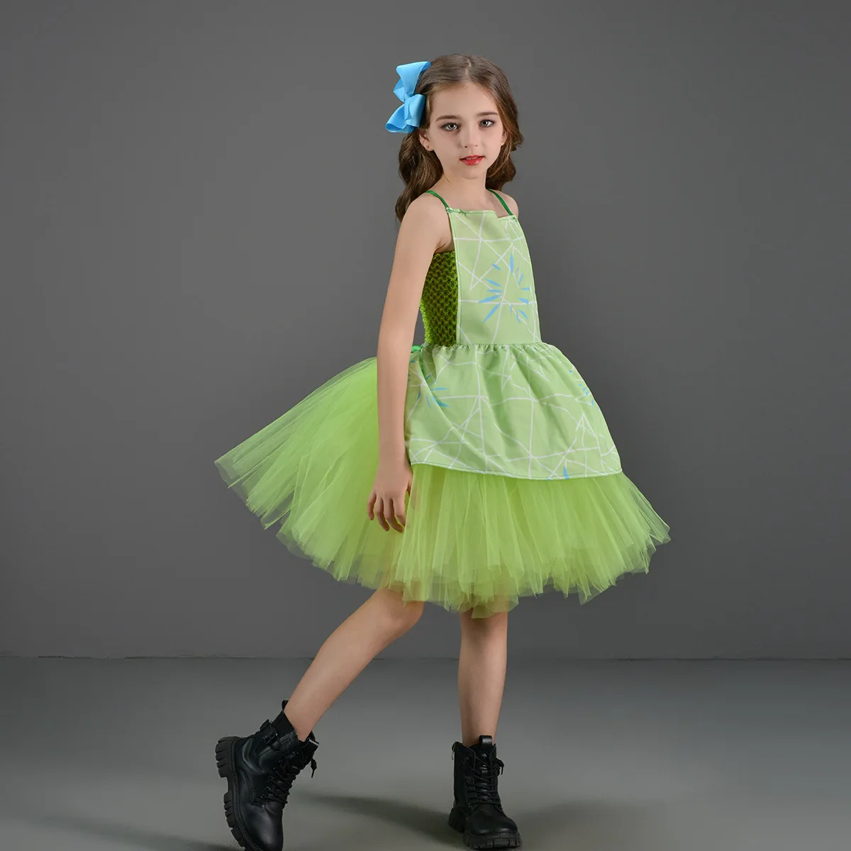 New Mint Green Mesh Tutu Gown Halloween Stage Outfit Soft Pastel Tulle Frock Ruffled Voluminous Skirt Elegant Airy Layered Dress
