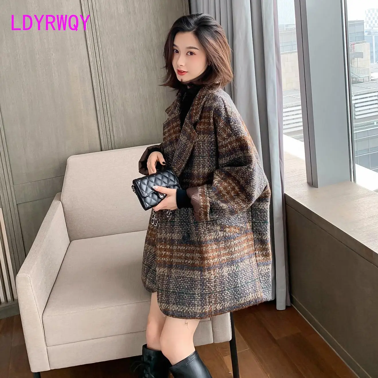 

Checkered medium length woolen coat for women's autumn 2023 new Korean version loose woolen coat suit coat Wool Blends