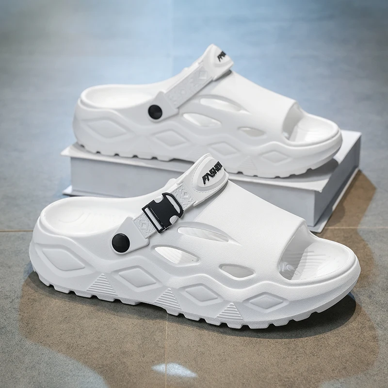

Summer Outdoor Plus Size Leather Slippers Men Soft Sole Non Slip Breathable Lightweight Casual Beach Walking Footwear