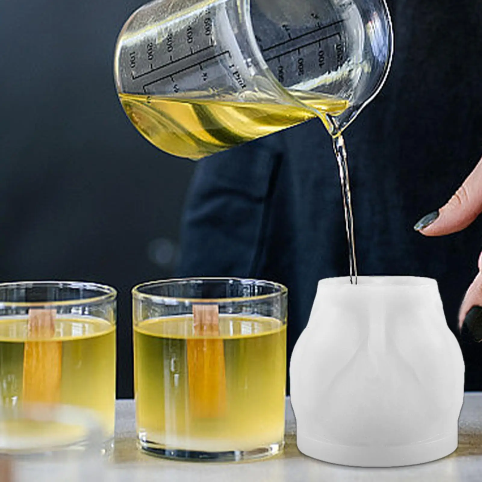 

Valentine's Day Ornament Silicone Candle Mold DIY Hand Hold Heart Soap Molds Plaster Chocolate Baking Making Love Silicone Mold