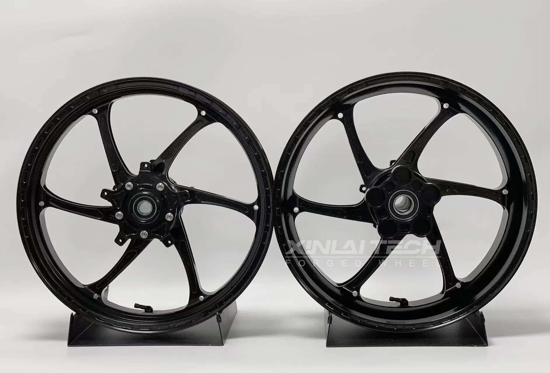 XL Custom CNC Forged 6061-T6 Motorcycle Wheels for Yamaha R6 17 18 Inch Billet Aluminum Anodized Forged OEM ODM Motorcycle Rims - view 5