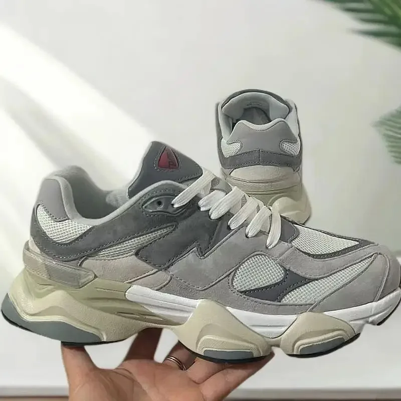 

2025 Summer hot selling women's shoes, breathable and wear-resistant thick soled sports shoes, 2025 new modelrunning-friendly
