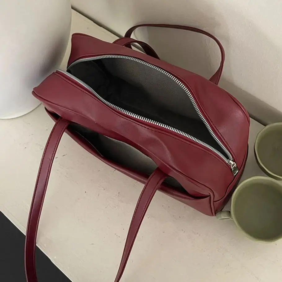 

Women PU Leather Trendy Underarm Pouch with Baseball Pendant Tote Bag Retro Medium Handbag Large Capacity Travel Shoulder Bag