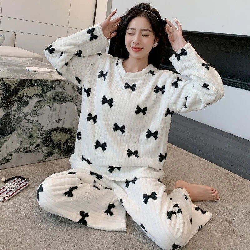 Women's Two-Piece Pajamas Set, Loose Thin Velvet Homewear, Long Sleeve, Cute, Autumn and Winter, Can Be Worn outside, , New