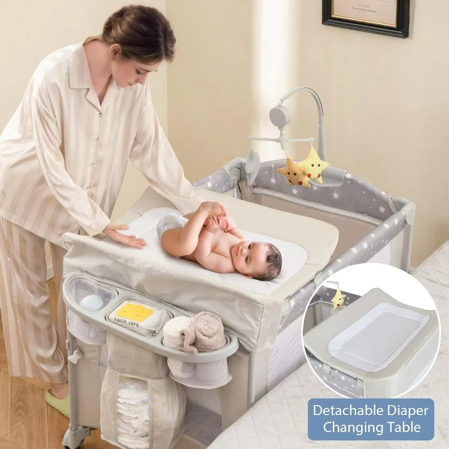 حزمة وتشغيل 5 في 1، نائمة محمولة بجانب السرير للأطفال مع سرير، مبدل حفاضات على شكل حرف U، حزام أمان، مدخل بسحاب جانبي،