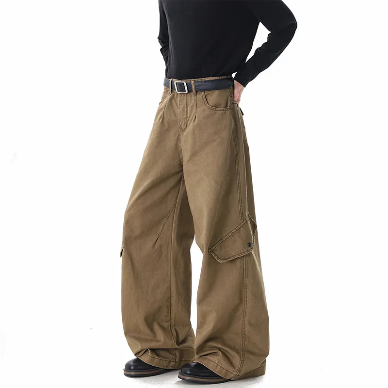 

Мужские повседневные брюки Cleanfit American Style: свободные, широкие, в пол, с винтажным дизайном карманов и декоративными элементами.