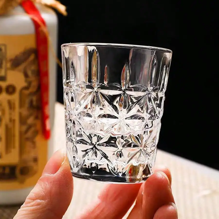 1/6pcs Shot Glass Embossed Glass Engraved Tea Cups Tea Drink Baijiu Water Cup Wine Cup Small Capacity Wine Wine，sh2406040272874821