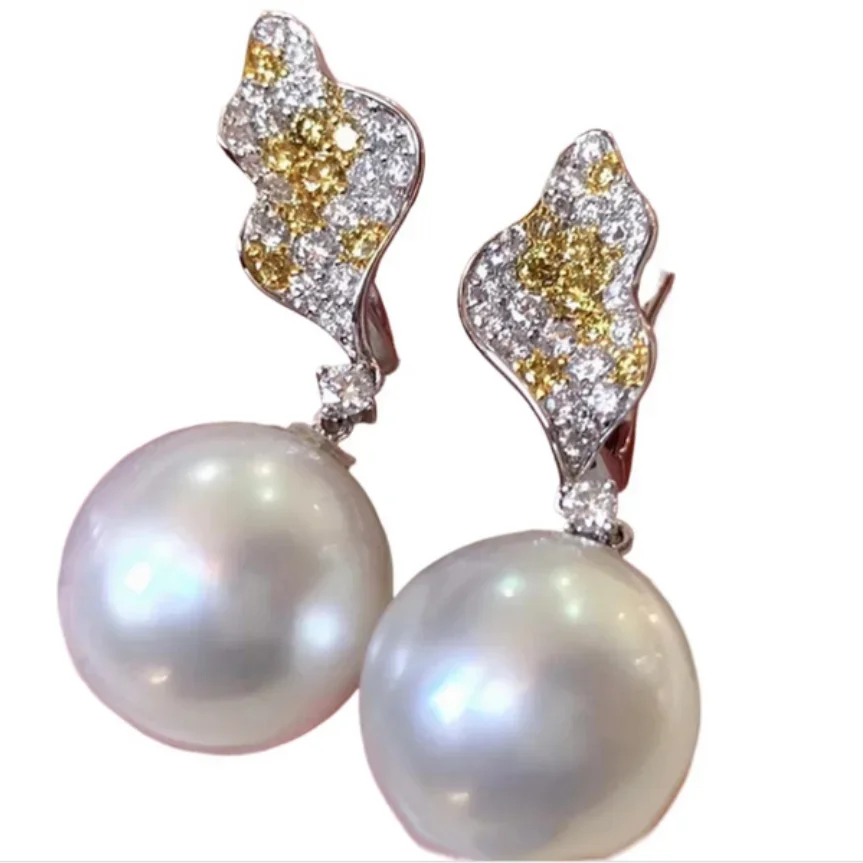 

Rare Pair of 10mm South Sea White Round Pearl Dangle Earring & 925 Sterling Silver