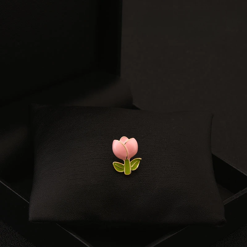 Cute Girls Pink Tulip Brooch Neckline Anti-Exposure Flower Small Enamel Collar Pins Clothes Cartoon Ornament Buckle Jewelry 6090