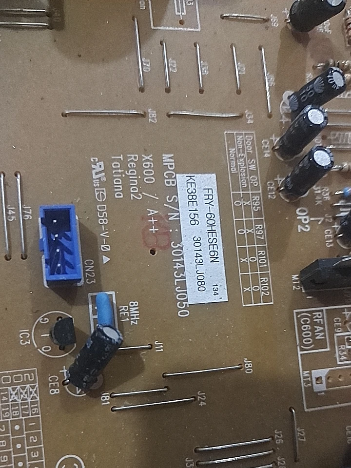 Suitable for imported refrigerator KE38E156 power control computer board 30143LJ080 motherboard circuit board