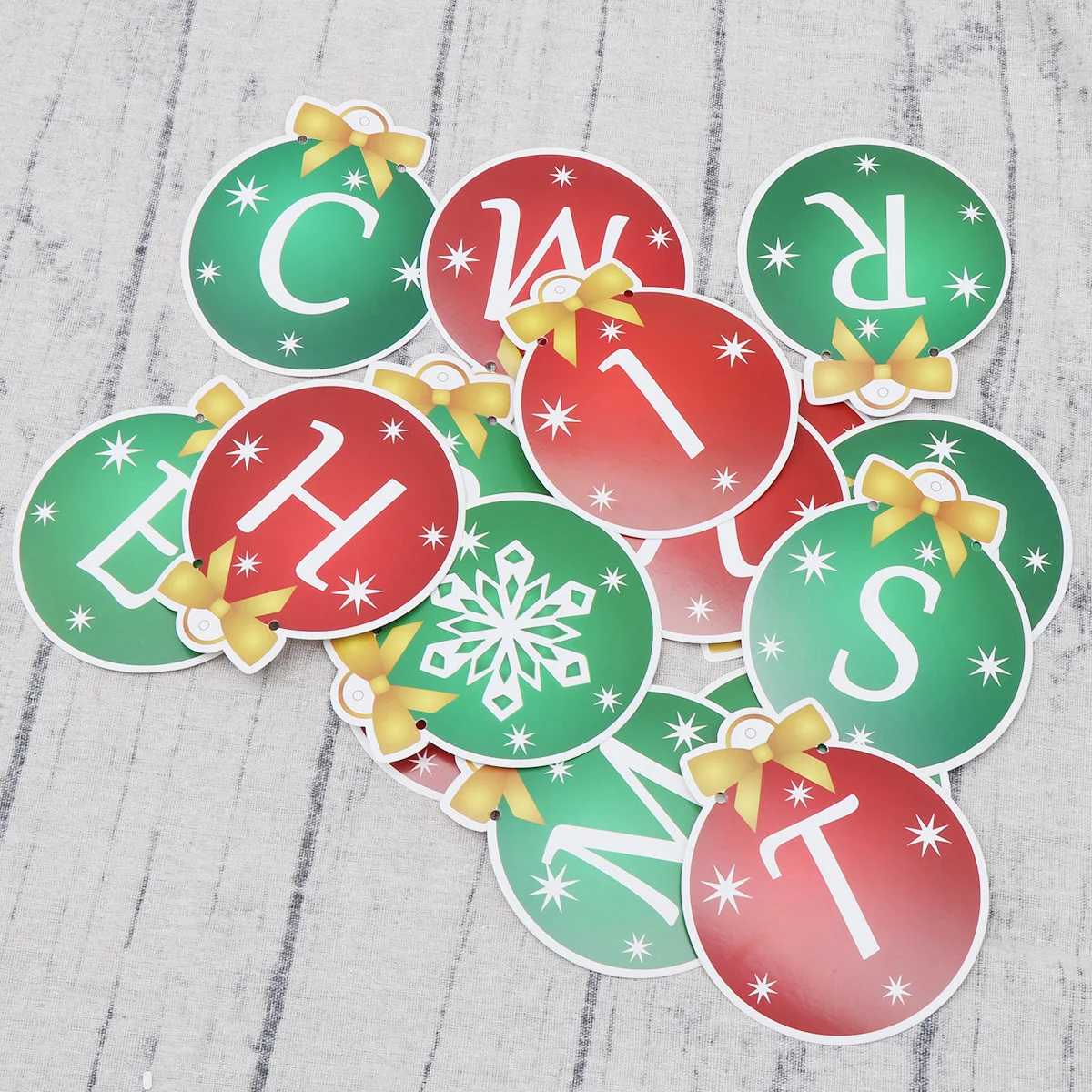 

Round Merry Christmas Paper Banner Pull Flag Decorative Hanging Party Supplies Indoor Outdoor Celebration Decor