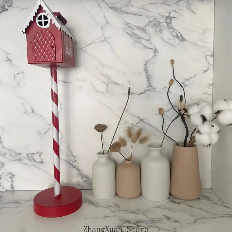 Weihnachts-Briefkasten-Display, freistehender Feiertagsständer aus Metall mit Briefschlitz und rot-weißer Oberfläche zum – Detail 9