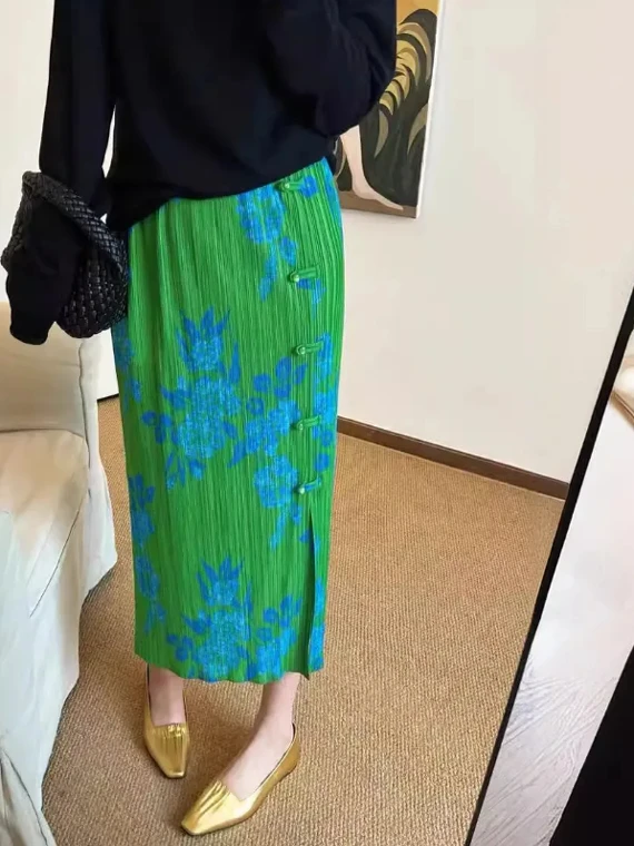 Elegant New Chinese Style Printed Skirt with Button Pleated Split Heavy Embroidery High Waist Polyester Fiber Commuter Style