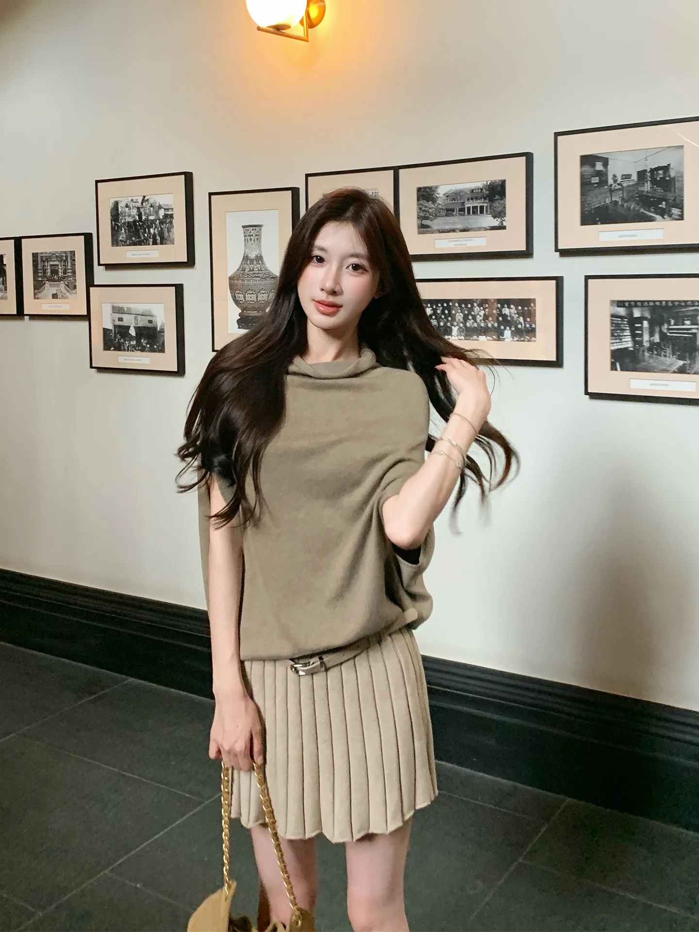 

Женский трикотажный свитер с рукавами «летучая мышь» и высоким воротником-хомутом, летний, для повседневной носки, свободного кроя, влагоотводящий