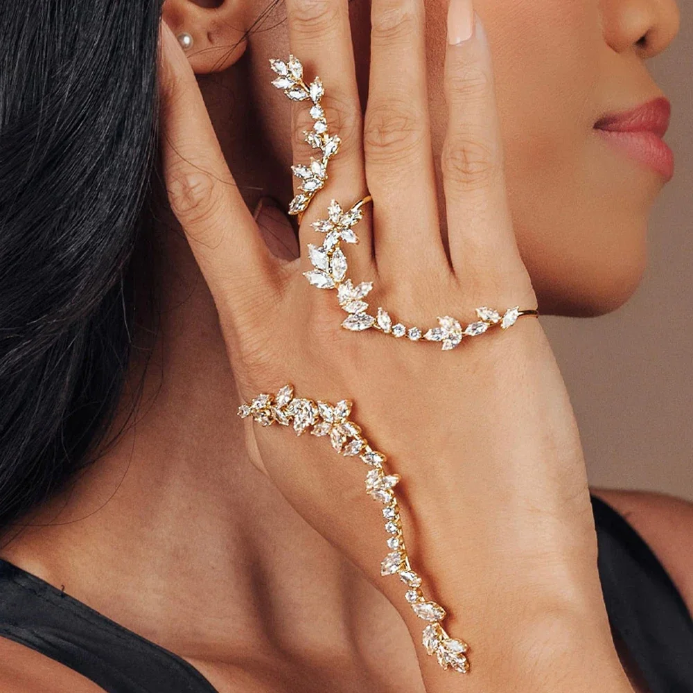 Fashion Adjustabl Open Bracelet Women Bangle Hand Palm Jewelry Luxury Cubic Zircon Leaf Bangle Bridal Hand Piece Gift