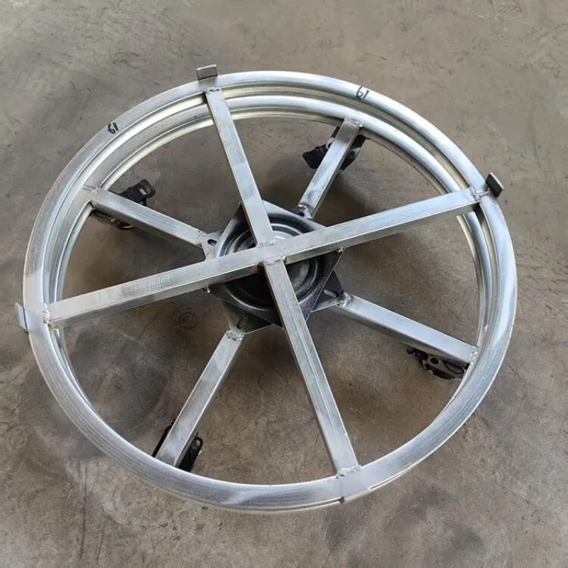 The biscuit furnace rotating bracket rotates 360 degrees, the base universal rotating turntable thickens the chassis.