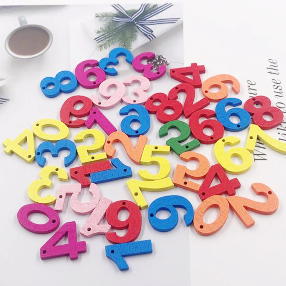 

100pcs DIY Numbers Wood Chips Decorative Colorful Crafts Numbers for Patchwork Scrapbooking (Random Pattern)