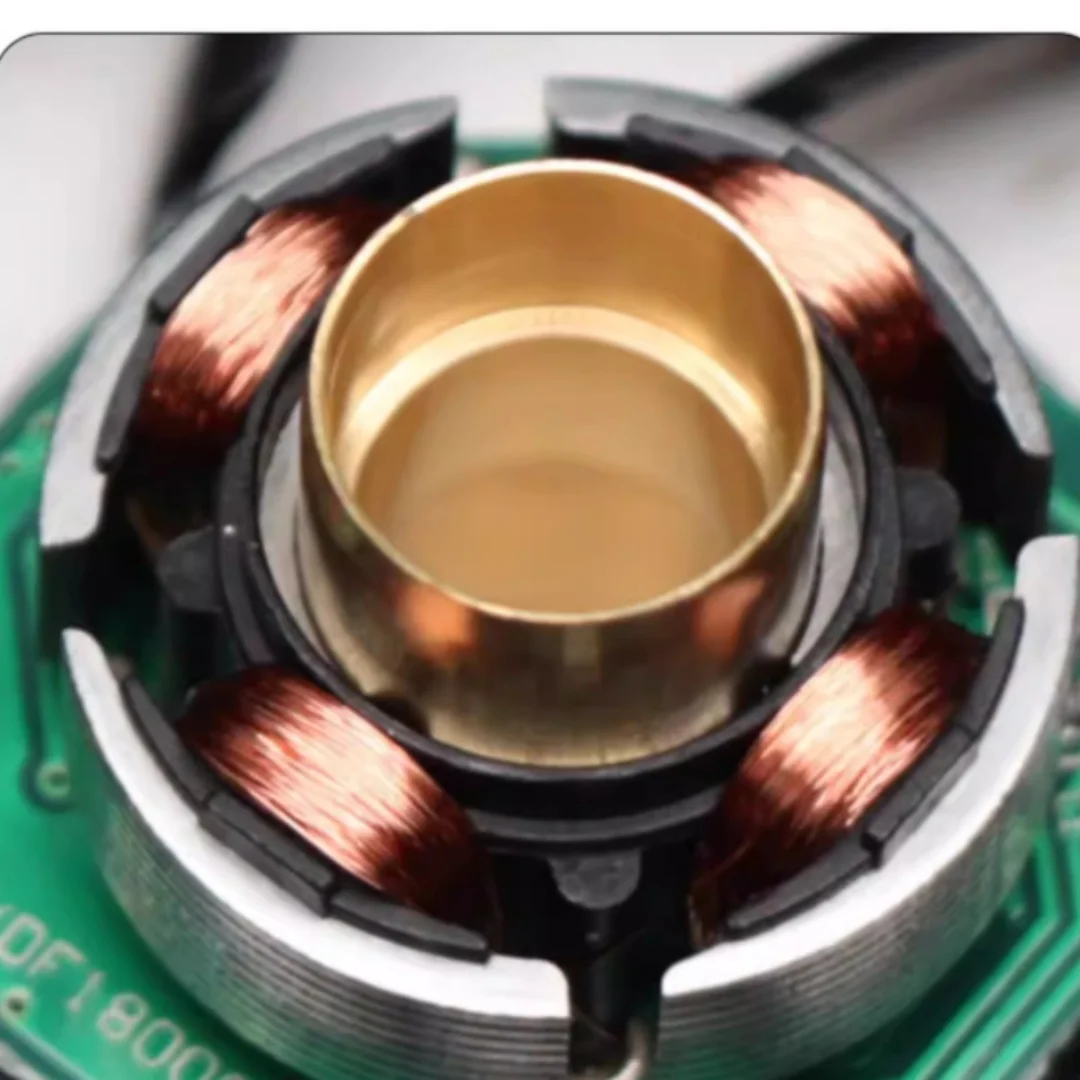 

Delta Electronics AFB0612DH AX36 DC 12 В 1,10 А 60x60x25 мм 4-проводной охлаждающий вентилятор