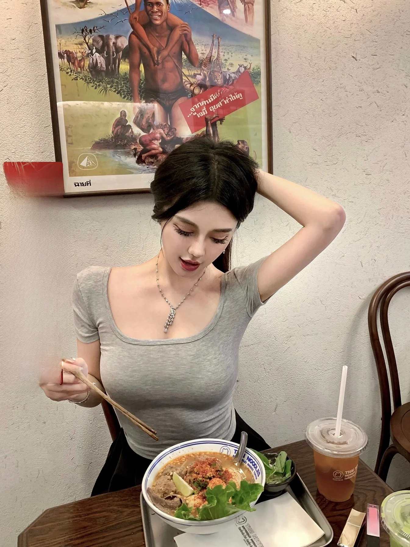 

Viola Cute Sle ort Sve T-irt Pure Color U-Ne Ba Detail Horizontal Strap Summer Casual Women's Faion Boutique