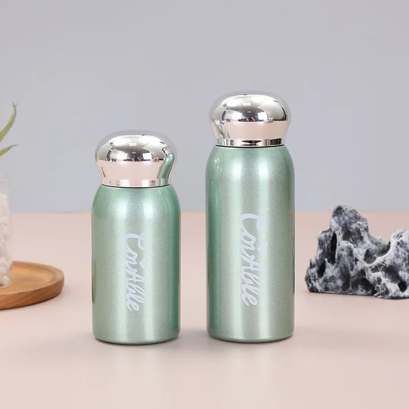 Miniaturecute and portableinsulated cup with fashionable appearance and convenient pocket design.Stainless steel gift water cup.