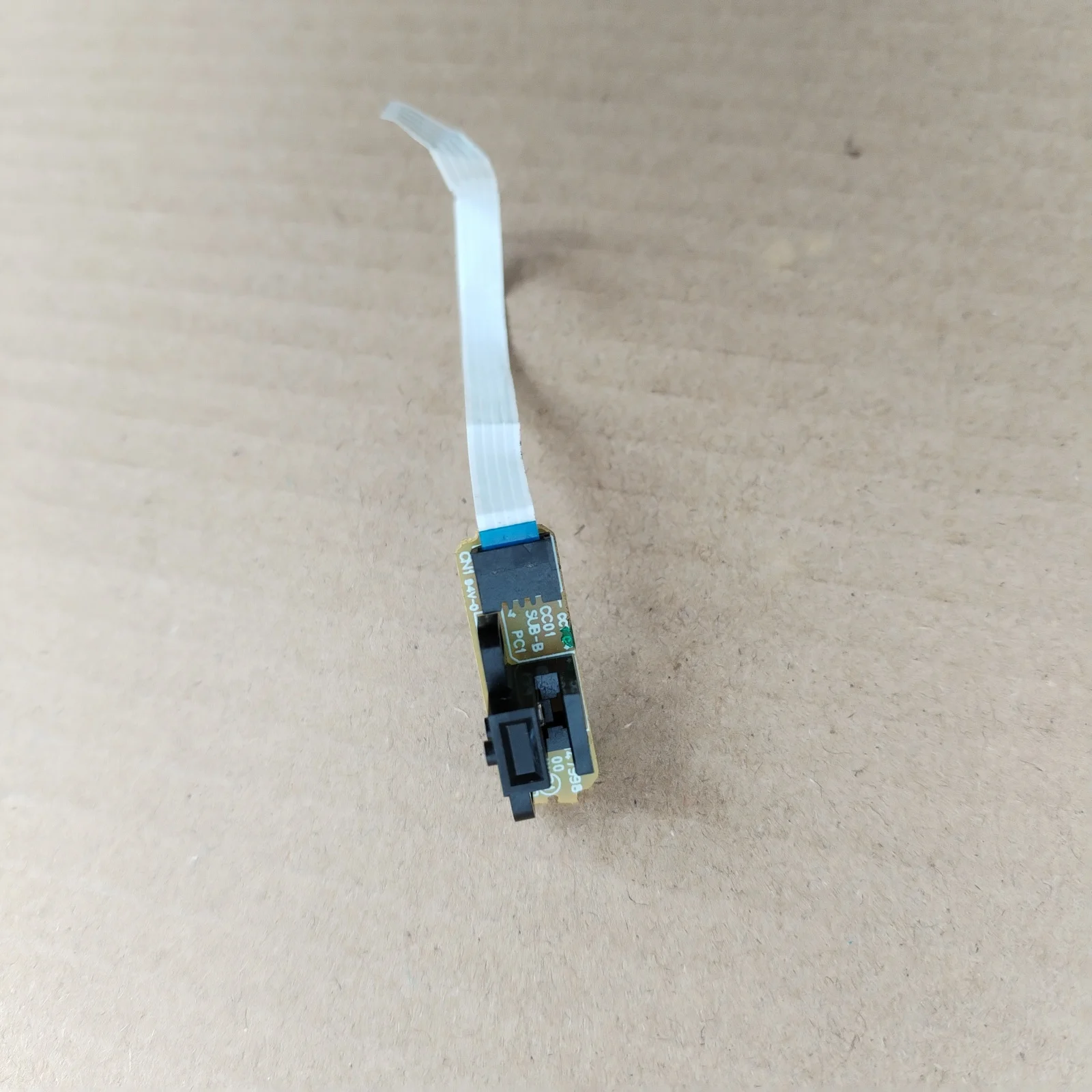 

WF-2760 ET-4550 WF-2750 L600 L655 WF-2661 ET-3600 L650 ET-4500 WF-2650 Датчик кодировщика подходит для EPSON WF-2651 L605 WF-2751