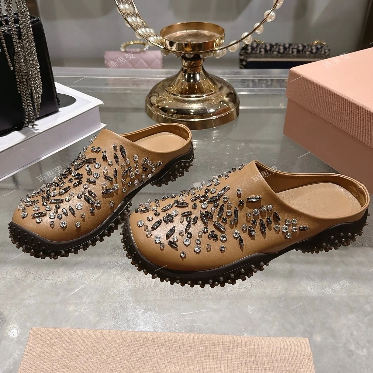 2026 Summer New Arrival Rhinestone Mules Round-Toe Low-Heel Outerwear Height-Increasing Closed-Toe Slippers Zapatos De Mujer