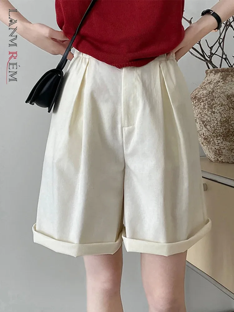 

[LANMREM] High Waist Loose Shorts For Women Solid Pleated Office Lady Minimalism Female Clothing 2024 Summer New 26D9444