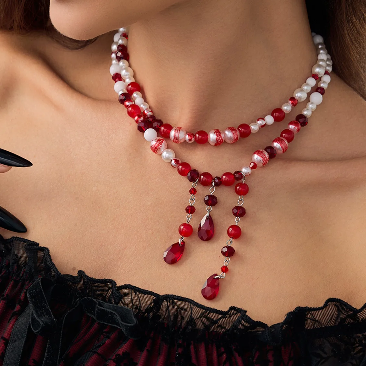 Salircon Gothic Red Blood Muster Imitation Perle Quaste Anhänger Halskette Frauen Exquisite Kristall Perle Halsband Halloween Schmuck