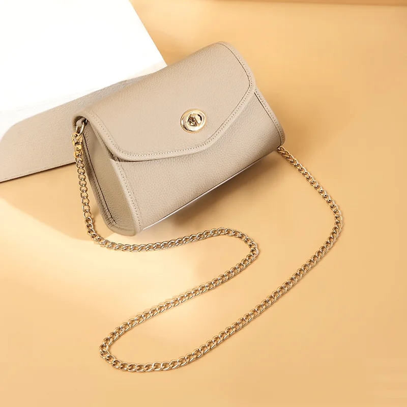 SEMALAYA Women's chain bag Simple commuter crossbody bag Fashion small square bag leather shoulder bag