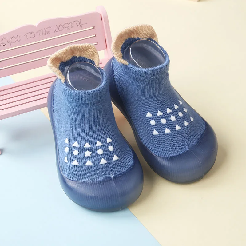 جوارب أرضية مضادة للانزلاق للاستخدام الداخلي والخارجي للأطفال حديثي الولادة ومنع أحذية وجوارب للرضع