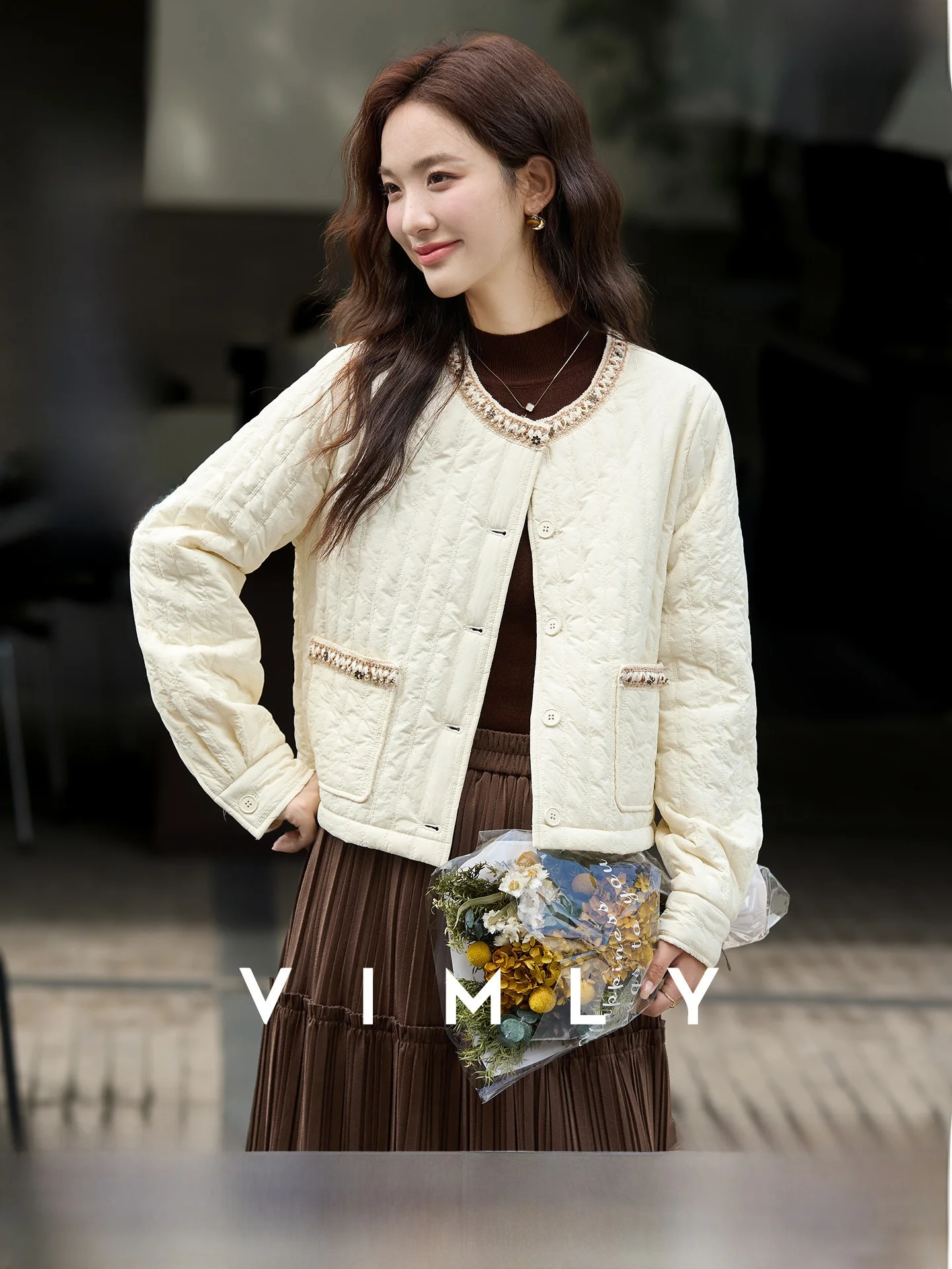 

Thiened Cotton Jaet Women's round Ne Vest Winter Warm ort Sle Embroidered Belt Polyester Filling Long Sve Coat