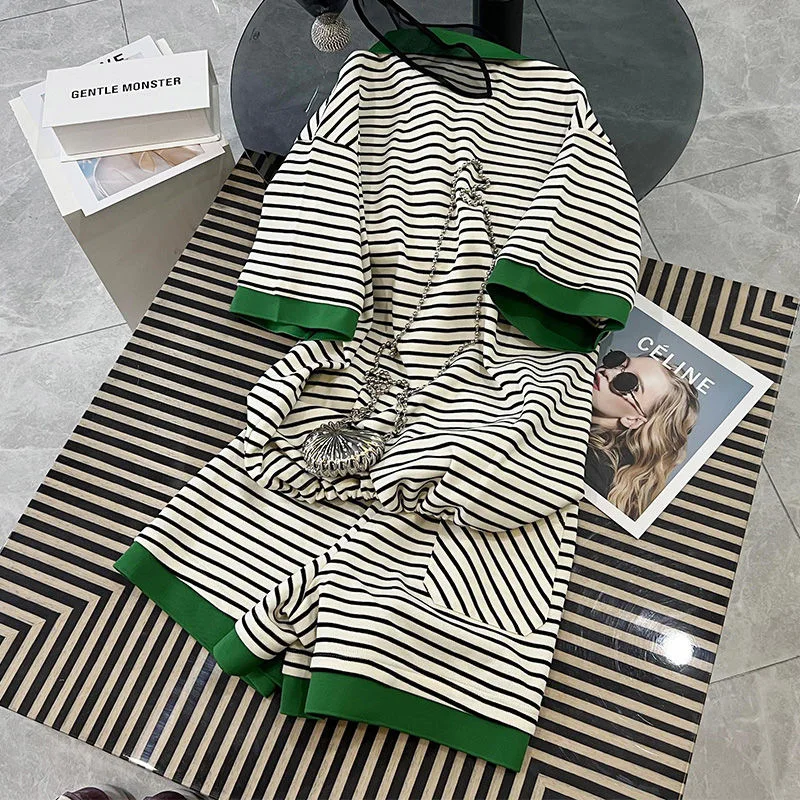 بدلة رياضية للربيع والصيف، قميص بولو مخطط فضفاض، بأكمام قصيرة، تي شيرت شورت كاجوال، طقم مكون من قطعتين