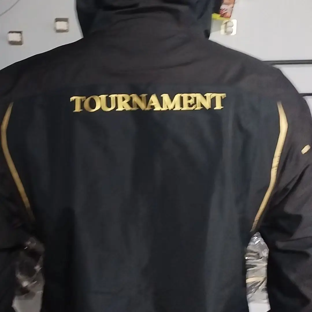 2025 جديد الرجال بدلة صيد ربيع الخريف في الهواء الطلق عالية الكثافة مقاوم للماء روك الصيد معطف المطر تنفس ملابس الصيد 1023T